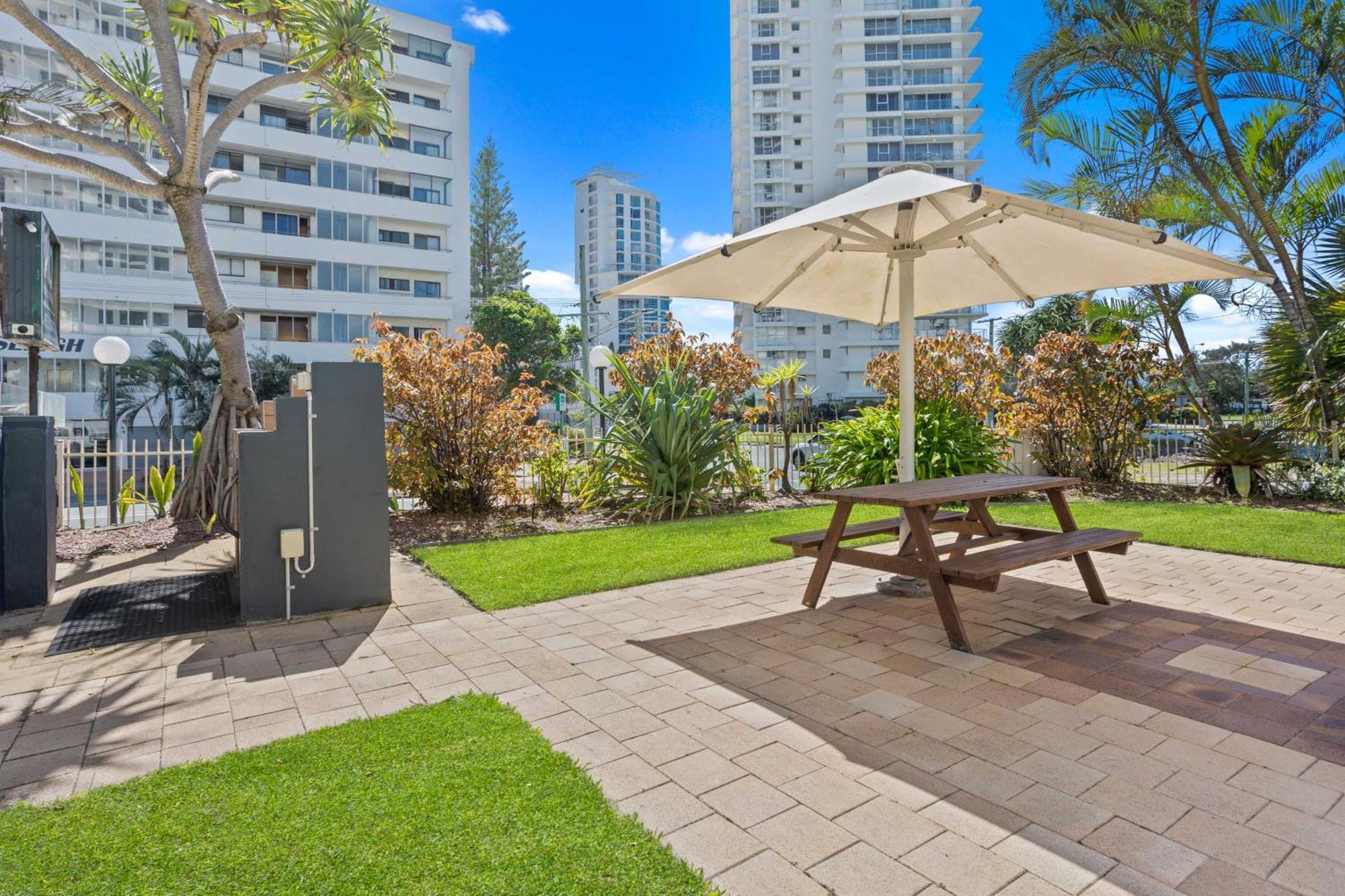 Hi Ho Beach Apartments On Broadbeach Gold Coast Exteriér fotografie