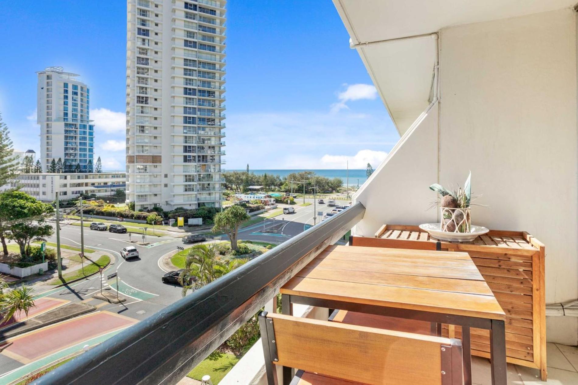Hi Ho Beach Apartments On Broadbeach Gold Coast Exteriér fotografie